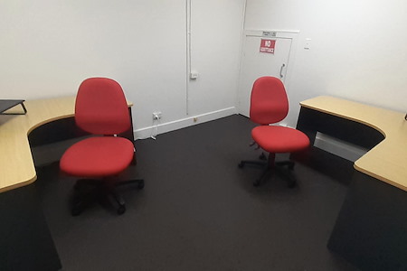 Logitech Engineering - Private Office