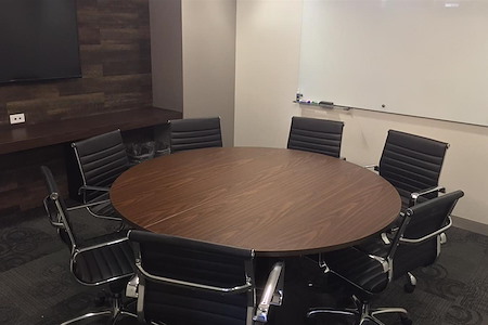 Corporate Suites: 2 Park Avenue - 6 Person Meeting Room