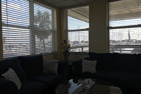 Pier One Yacht Sales - Private Executive Office