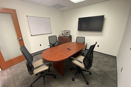 Office Evolution - Downtown Somerville - Small Conference Room