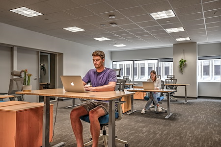 Connect Hub Coworking at 400 Poydras Tower - Dedicated Desk