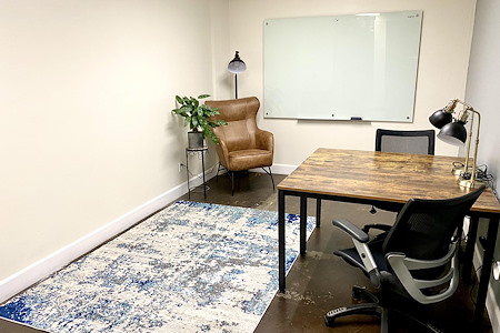 Outlet Coworking - Daily Private Office