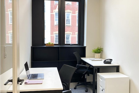 Class &amp;amp; Co - Greenpoint - Bright 1-2 Person Office in Greenpoint