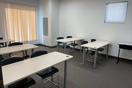 LA Career Coaching / M6 Consulting - Room 4 with Whiteboard (Copy)