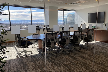 Executive Business Centers - DTC - The Pike&amp;apos;s Peak Room