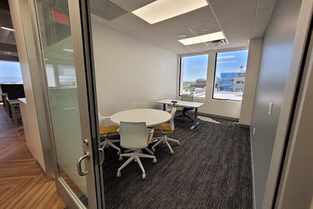 Pacific Workplaces - Las Vegas - Day Office 681
