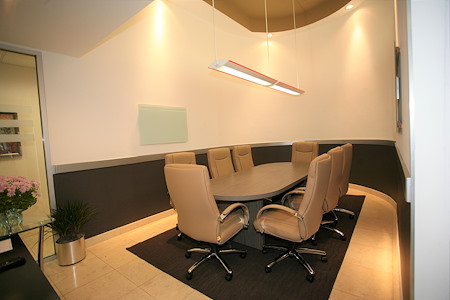 Newport Executive Center - 1st Floor Meeting Room