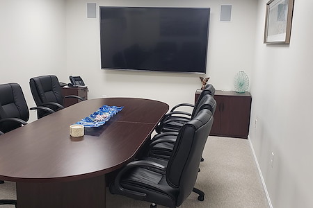 Work Hub Suites - Boardroom A