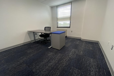 Launch Workplaces Bethesda - Private Office 405 for $1,300/month