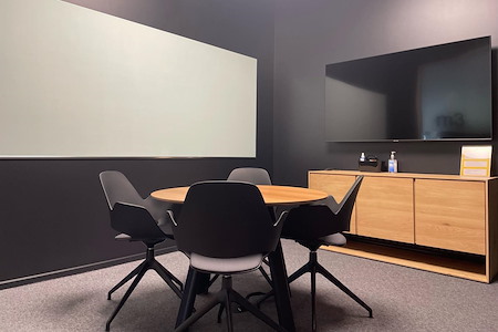 CENTRL Office - Sacramento - Small Meeting Room (M3)