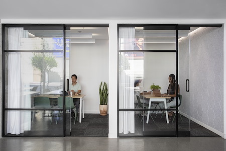 BLANKSPACES Larchmont - Small Meeting Room