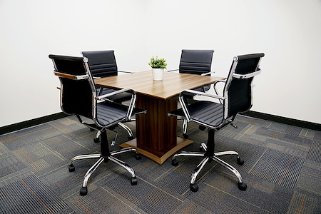 Executive Workspace| Park &amp;amp; Preston - Small Conference Room