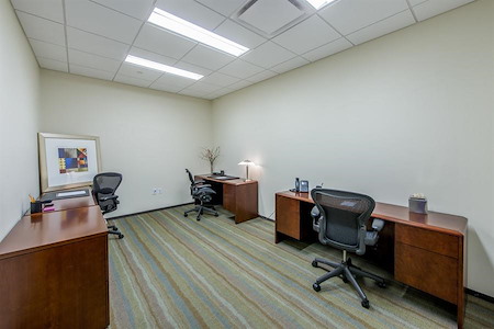 Carr Workplaces - Reston Town Center - Touch Down Desk- Part time