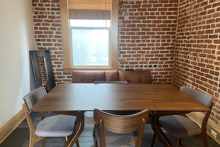 Mesh Cowork - Small Conference Room