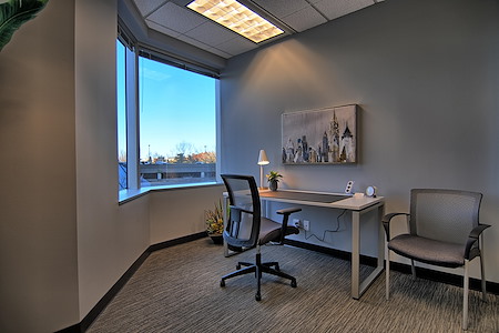 Intelligent Office - Bloomington - Executive Office 4