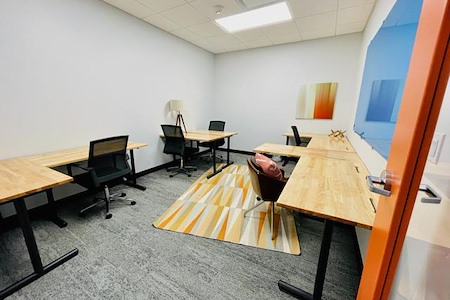 Expansive - Cathedral Square - 3 - 6 Person Office #337
