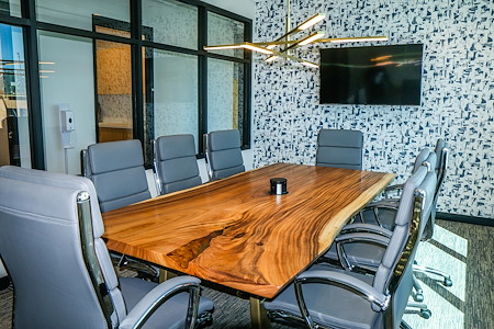 The 5TH Floor - Collaborator  Meeting Room