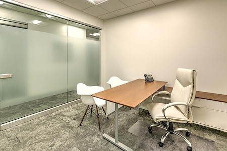 Fusion Workplaces - Palm Desert - Office 112