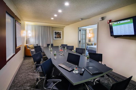 Courtyard by Marriott DFW North Irving - Executive Suite