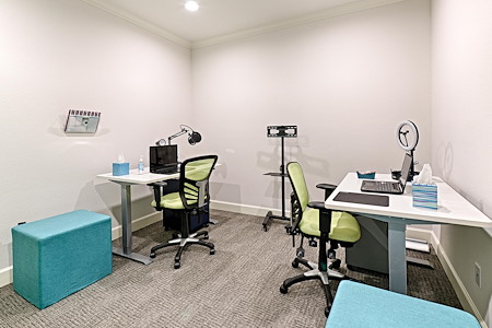COLLAB 360 - Private Office - Dedicated Desks for 2
