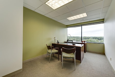 Carr Workplaces - King Street - Exterior &amp;amp; Interior 2 Room Suite #625