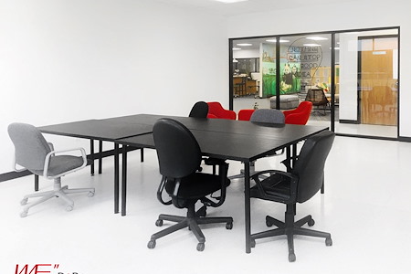 DoBe WE Co working office - Suite 2002