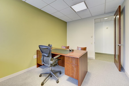Carr Workplaces - Bethesda - Fully Furnished Interior Office for 1