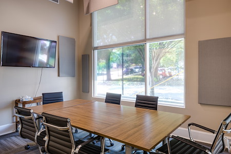 Focal Point Coworking - Emerald Conference Roon
