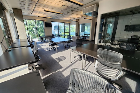 CENTRL Office - Eastside - Private Office 301 for 20+ People