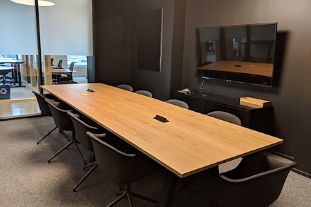 CENTRL Office - Downtown Los Angeles - Medium Meeting Room (M4)