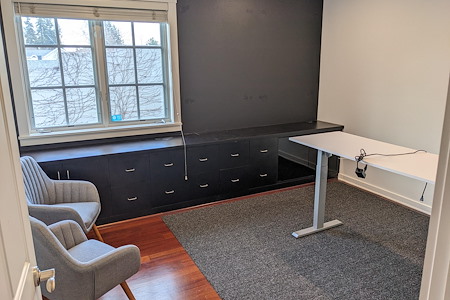 CQG Coworking - Private Office Upstairs