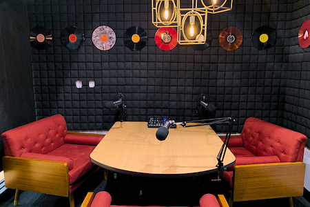 Cubexec at Las Colinas - Podcast Studio