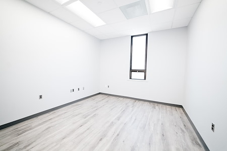 Perfect Office Solutions - Lutherville - Private Office Space 5