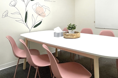 Elevate Coworking - Pink Room at Elevate