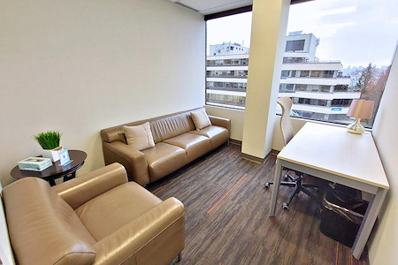 Harbourfront Business Centre - Suite 514-Counselling Office