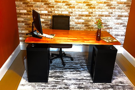 Clover Shared Offices - Desk 1