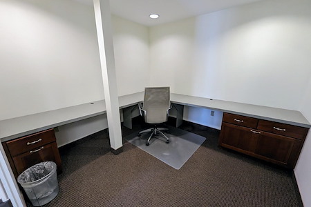 Clarksville Business Suites - Executive Office Suite 14