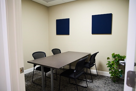 WorkSmart Coworking &amp;amp; Meeting Space - Meeting Room