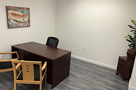 The Wilshire Hub - Palos Verdes Office Suite