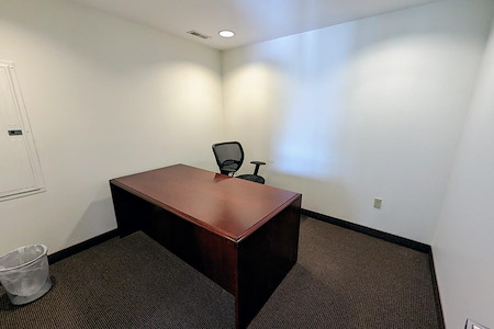 Clarksville Business Suites - Executive Office Suite 15