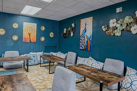 Crystal Workspaces - Zen Lounge - Coworking Space