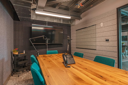 COhatch - Noblesville - Podcast Room