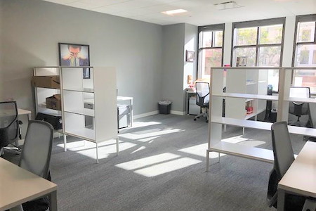 SPACES | Creative Office and Co-working - Pasadena - Reserved Desk