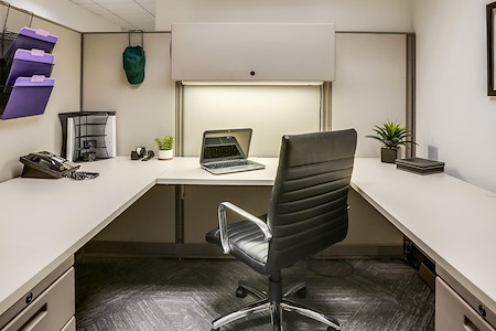Barrister Executive Suites | Burbank - Cubicle 6