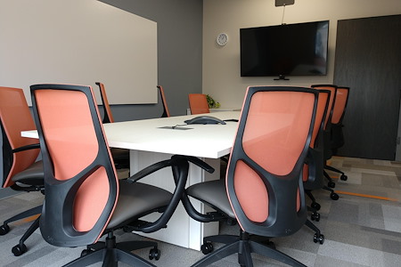 Office Evolution - Cedar Rapids - Meeting Room 1