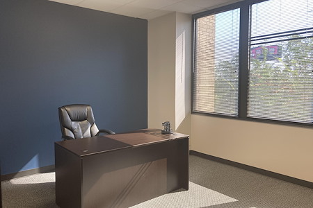 Macorva Coworking - Office suite Jr. 2