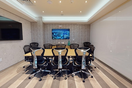 ICONIC Workspaces - Connect Meeting Room (Medium)