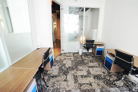 Primary - Financial District - 5-Person Private Office