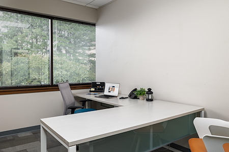 Office Evolution - Greensboro - Medium Exterior Office