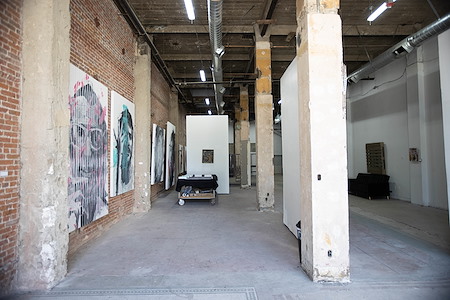 Ouro Studio Gallery - Industrial Downtown Workspace